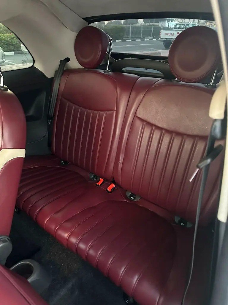 Car Image 2018 FIAT 500 