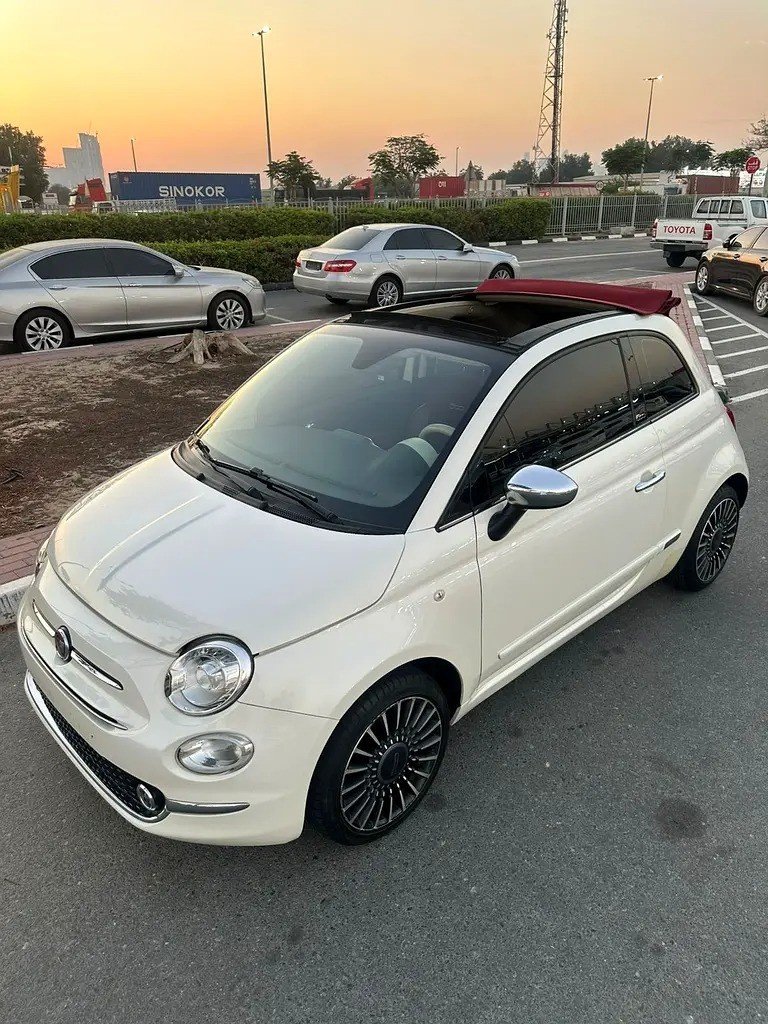 Car Image 2018 FIAT 500 