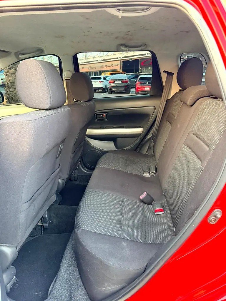 Car Image 2005 TOYOTA IST 