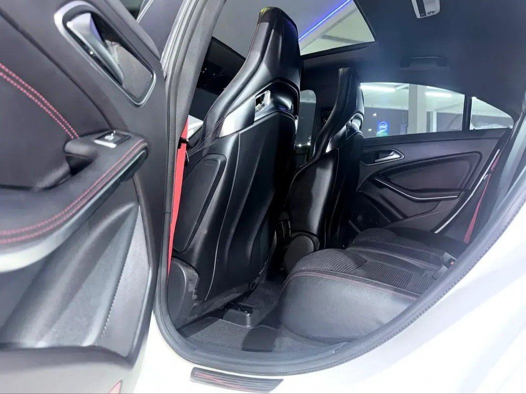 Car Image 2016 MERCEDES CLA CLASS 