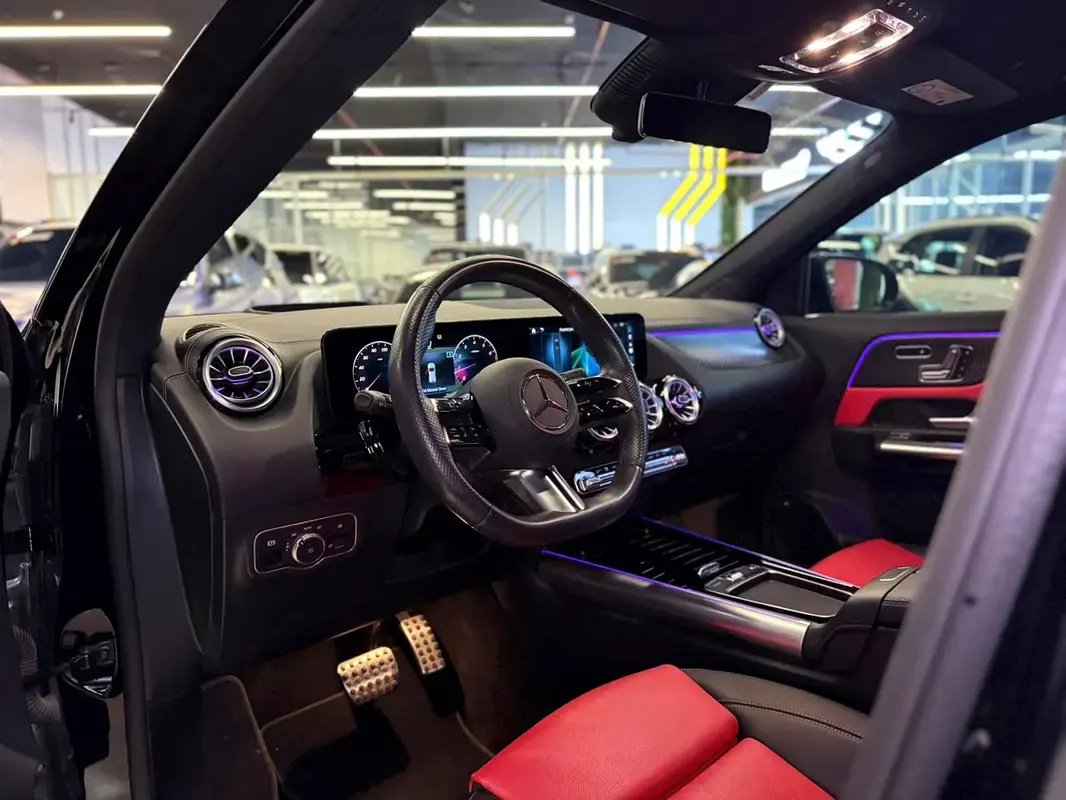 Car Image 2024 MERCEDES GLA CLASS 