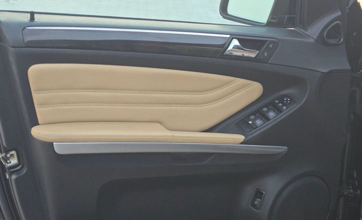 Car Image 2011 MERCEDES M CLASS 