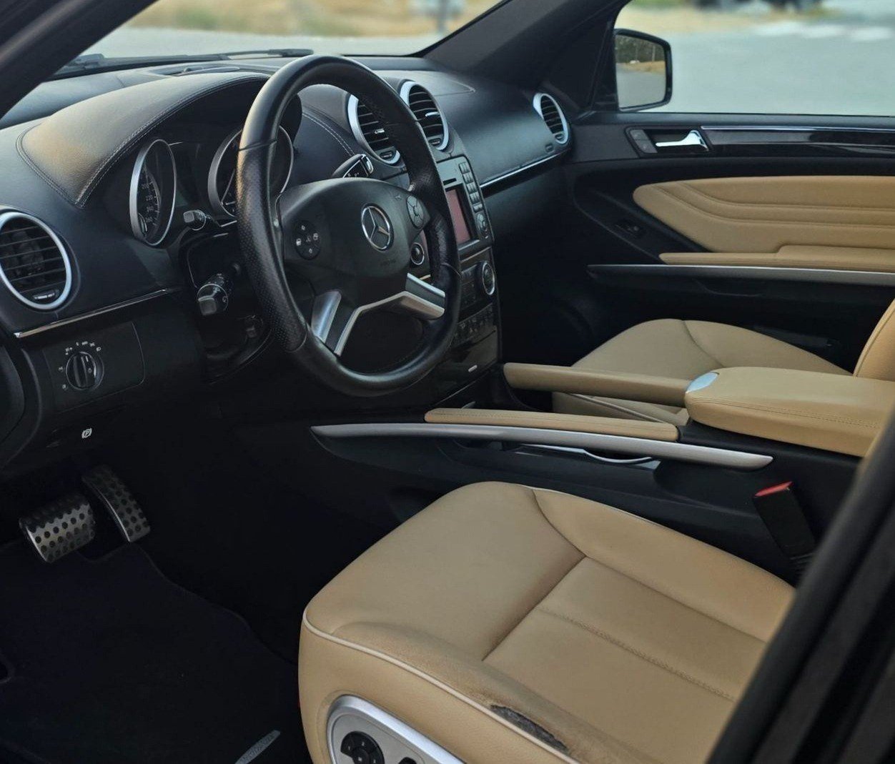Car Image 2011 MERCEDES M CLASS 