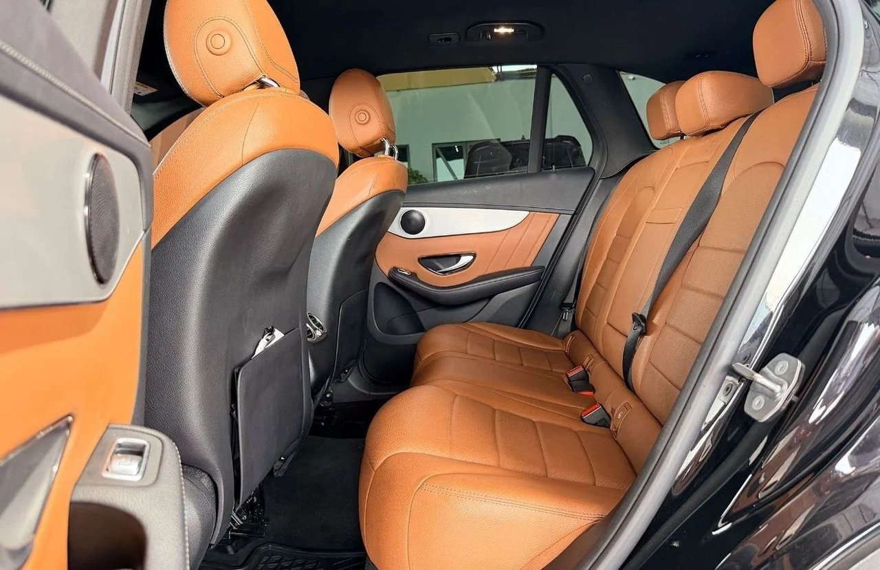 Car Image 2020 MERCEDES GLC CLASS 