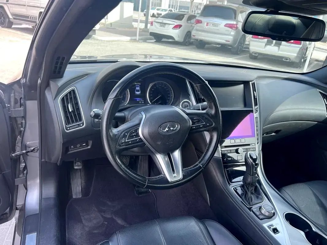 Car Image 2017 INFINITI Q60 