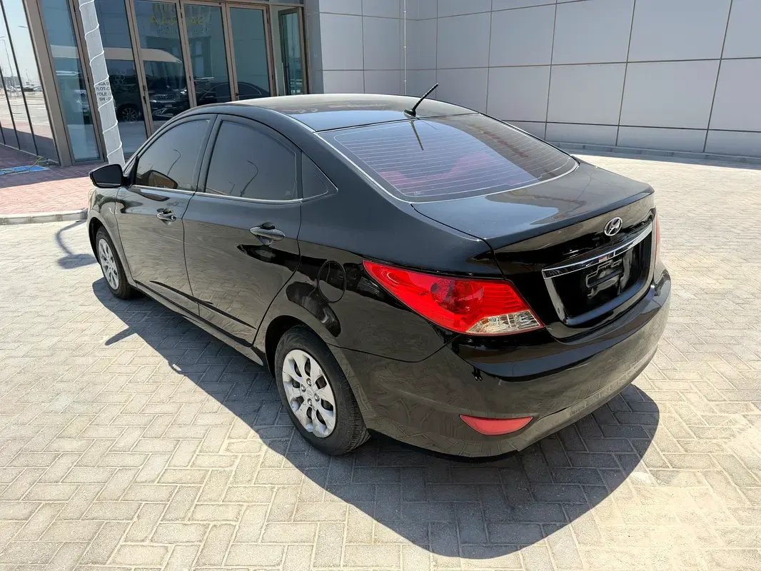 Car Image 2015 HYUNDAI ACCENT 