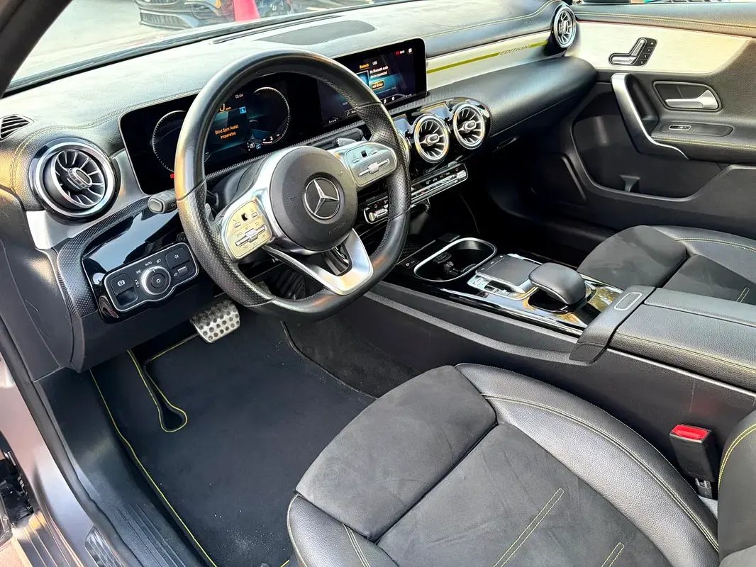 Car Image 2019 MERCEDES A CLASS 