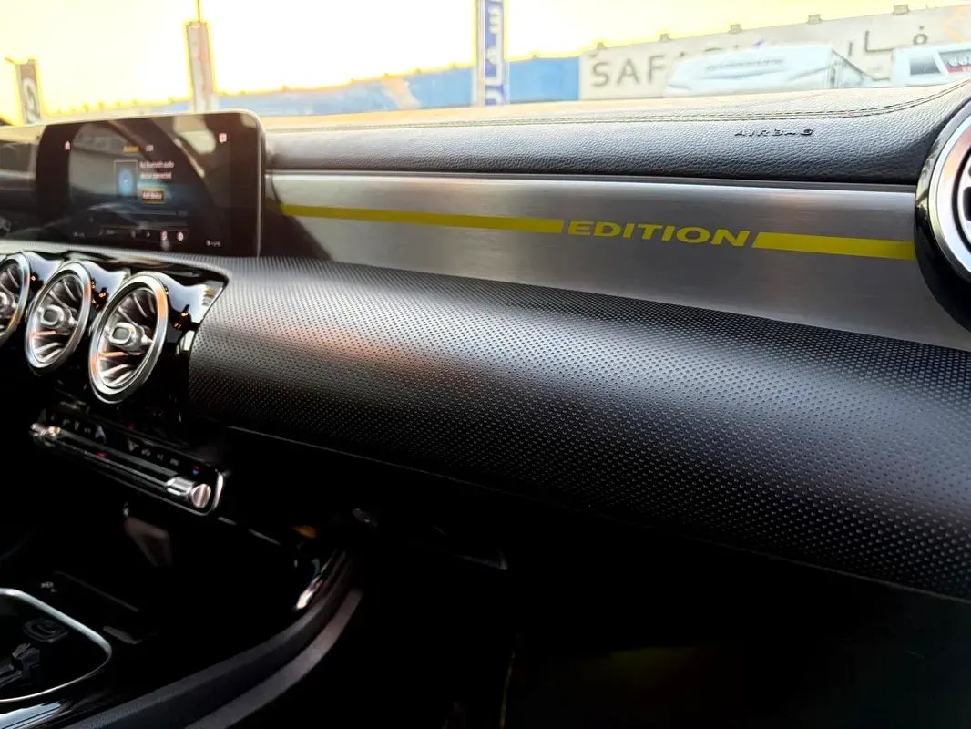 Car Image 2019 MERCEDES A CLASS 