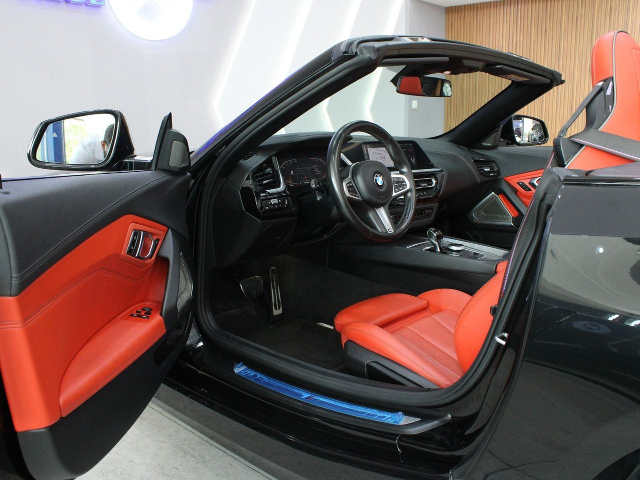 Car Image 2022 BMW Z4 