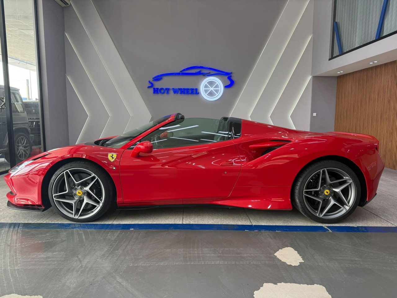 Car Image 2023 FERRARI F8 
