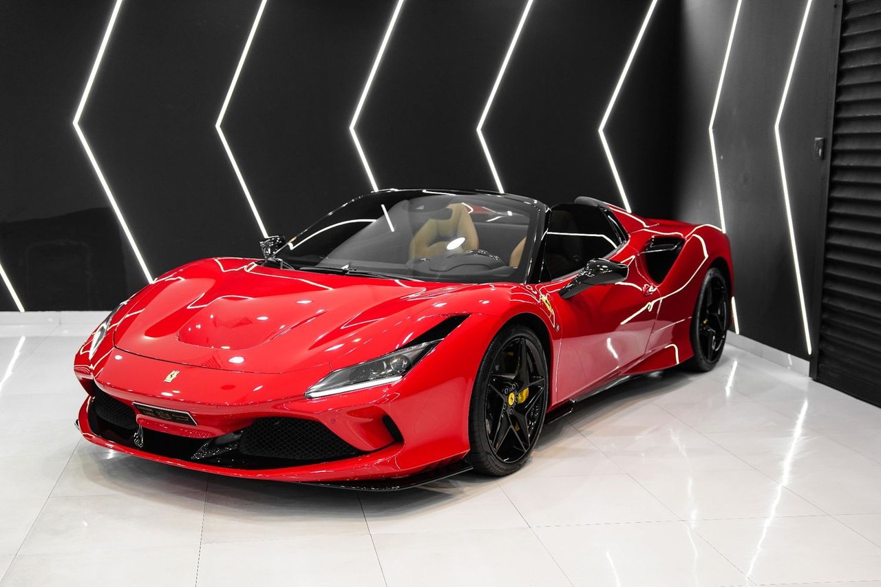 FERRARI F8 2021