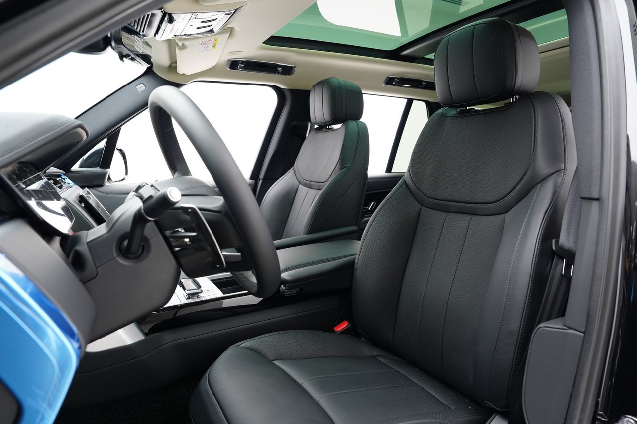 Car Image 2026 LAND ROVER VOGUE 