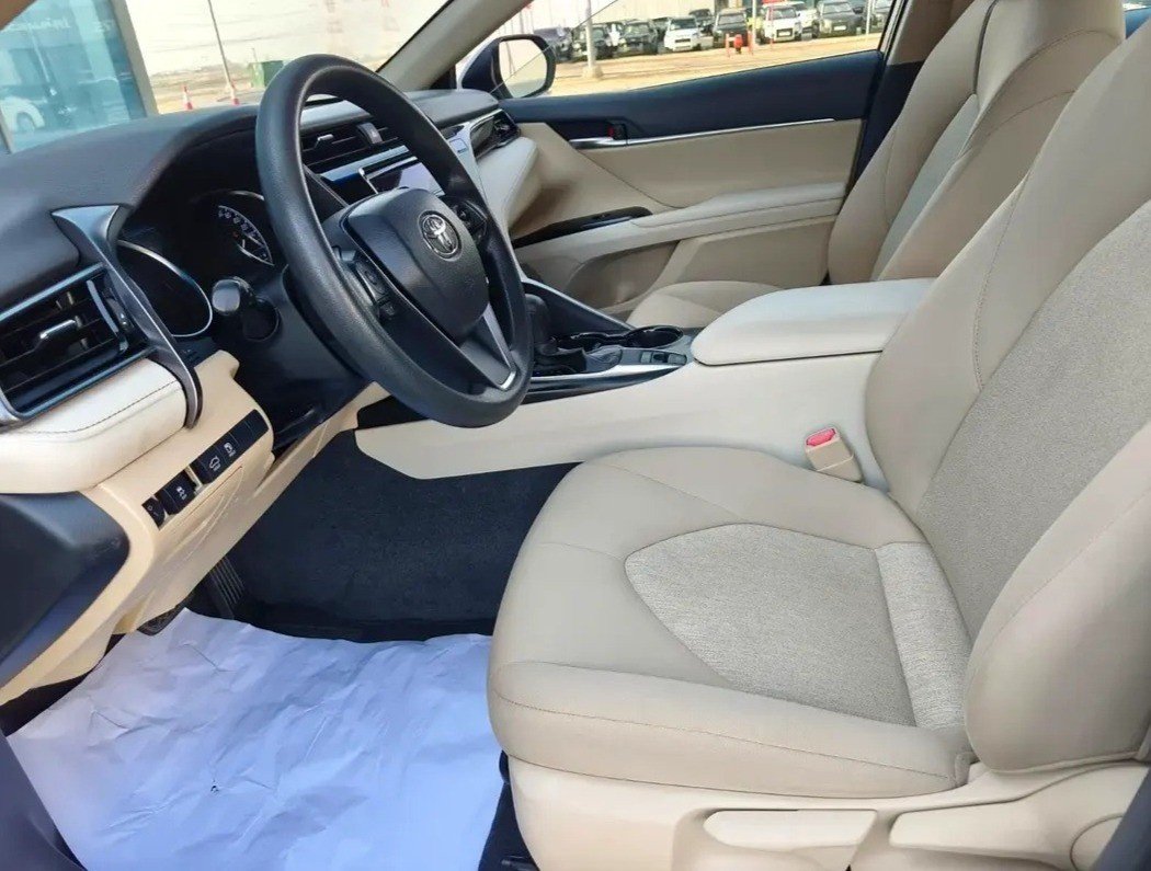 Car Image 2019 TOYOTA CAMRY 