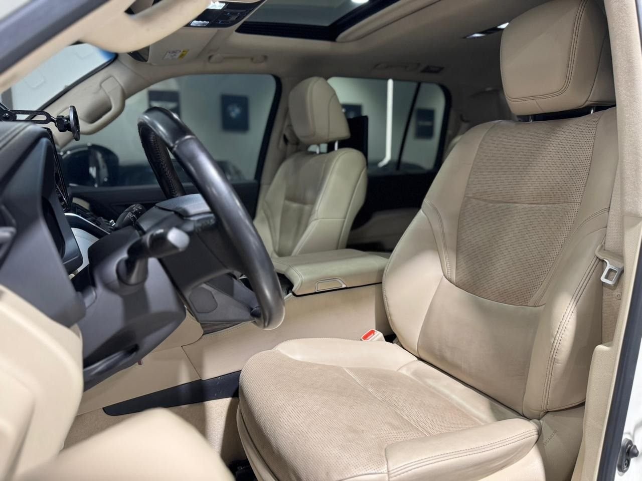 Car Image 2021 TOYOTA LAND CRUISER 