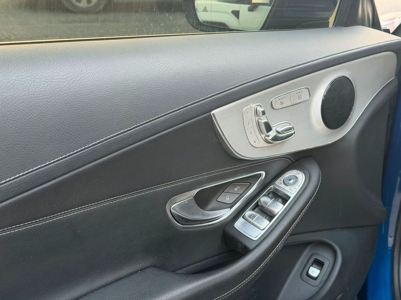 Car Image 2022 MERCEDES C Class 