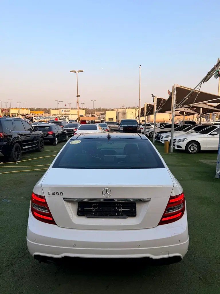 Car Image 2013 MERCEDES C Class 