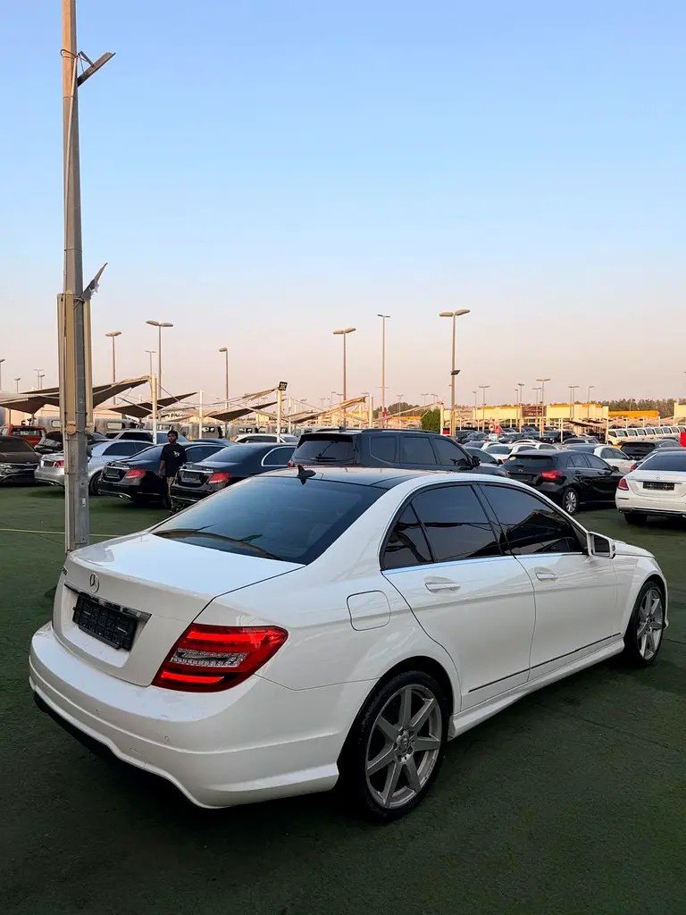 Car Image 2013 MERCEDES C Class 