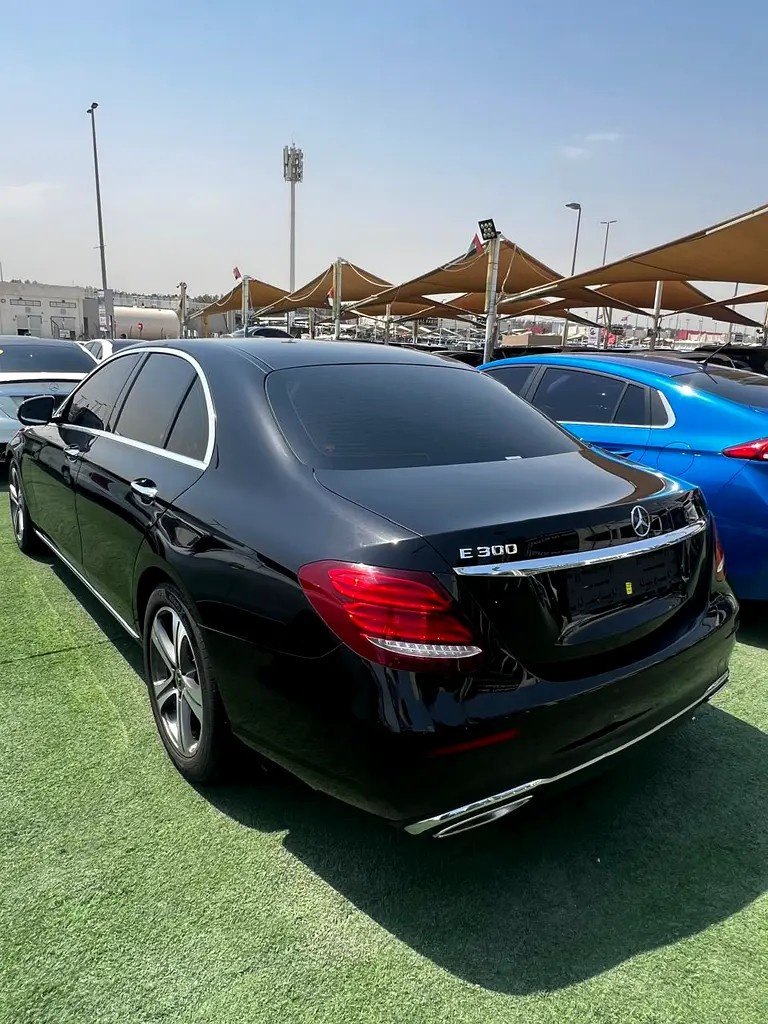 Car Image 2017 MERCEDES E Class 