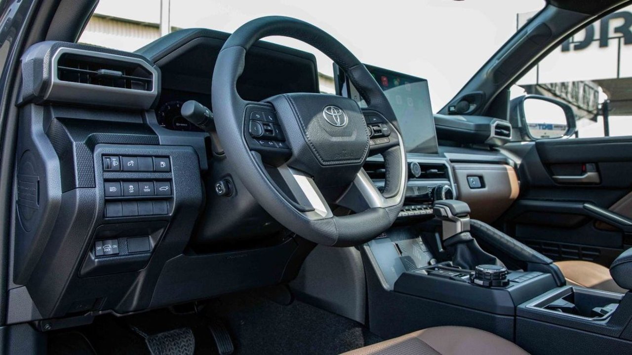Car Image 2026 TOYOTA 4RUNNER 