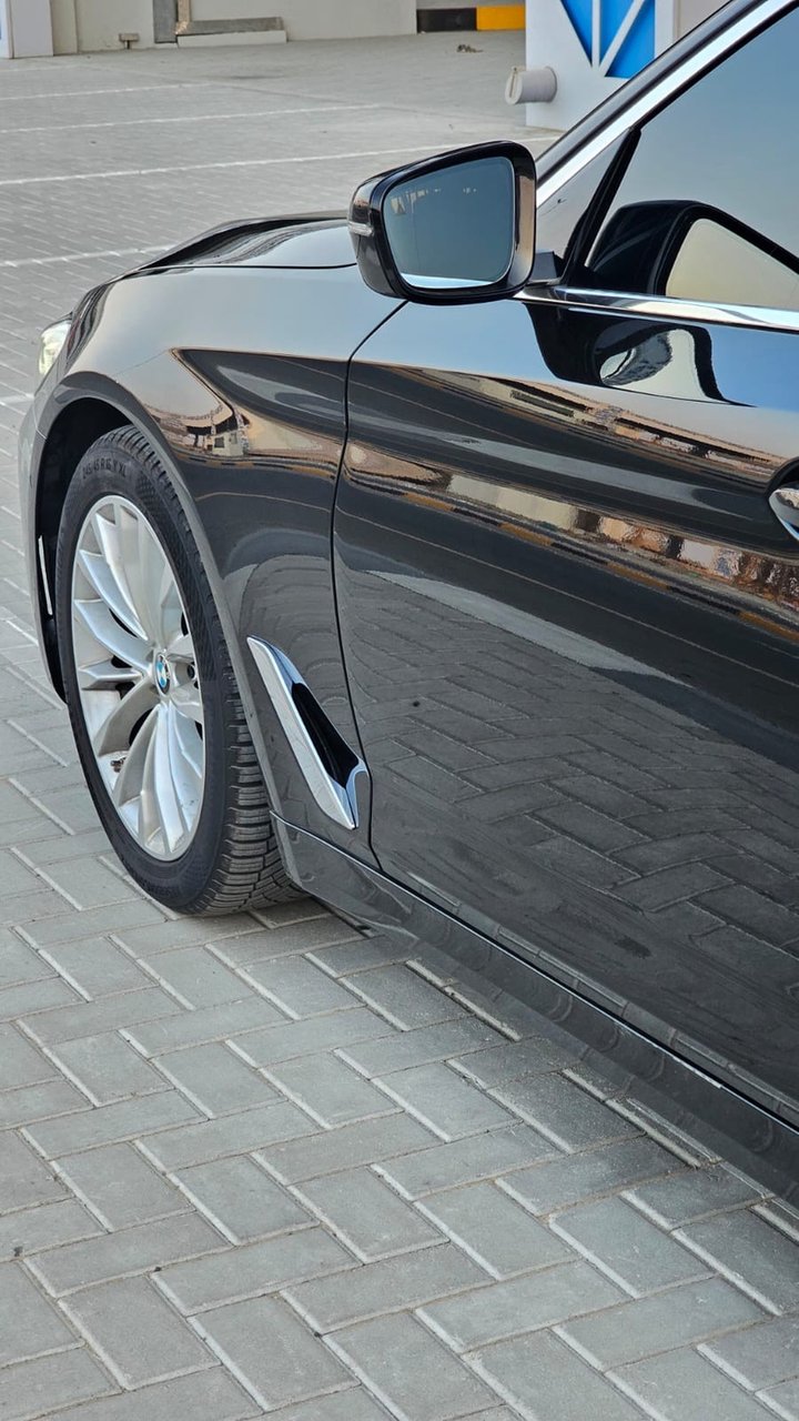 Car Image 2023 BMW 5 SERIES 