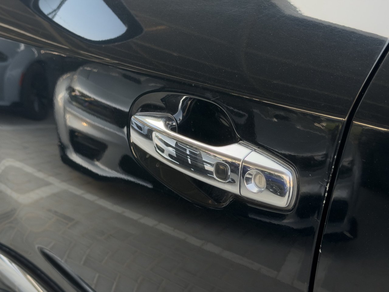Car Image 2015 TOYOTA LAND CRUISER 