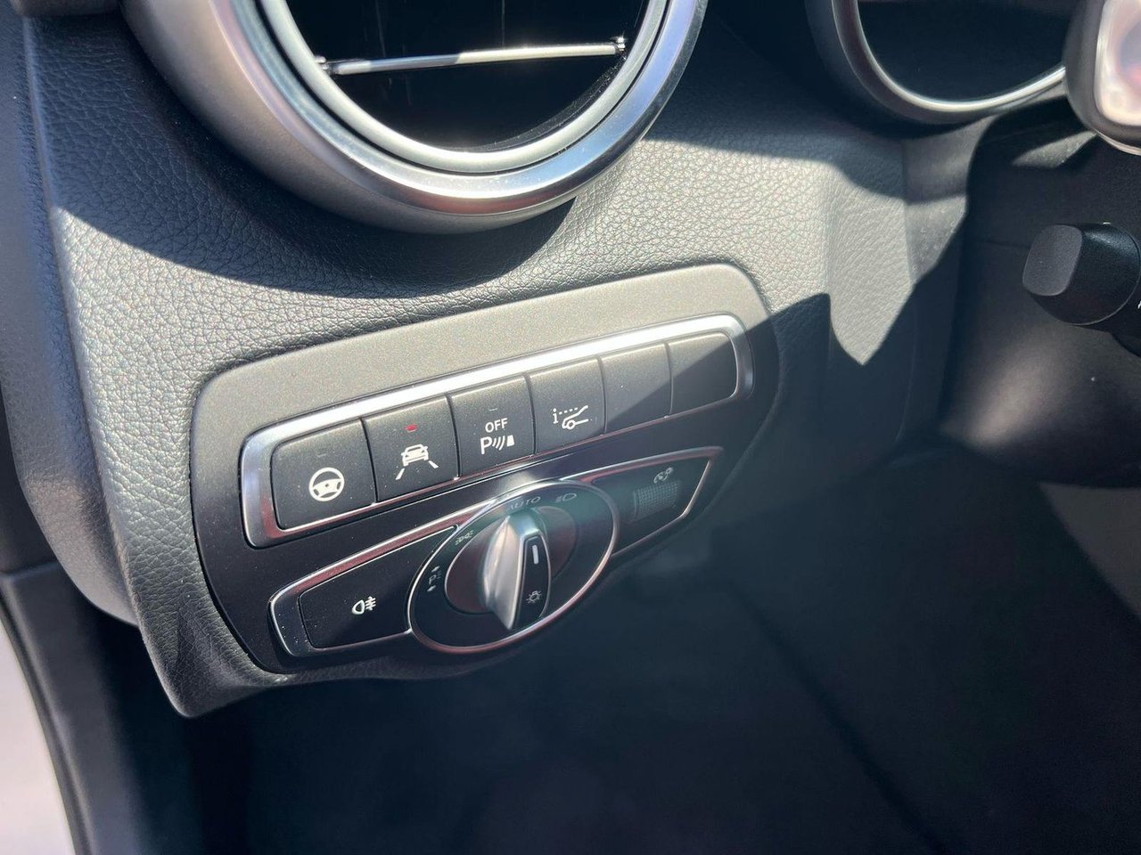 Car Image 2019 MERCEDES C Class 