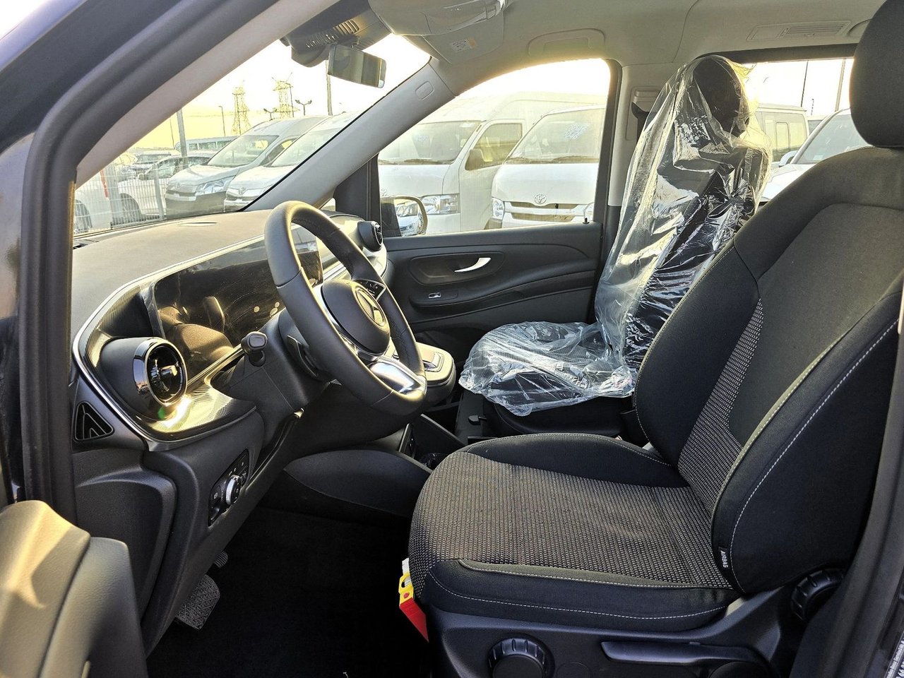 Car Image 2025 MERCEDES V  CLASS 