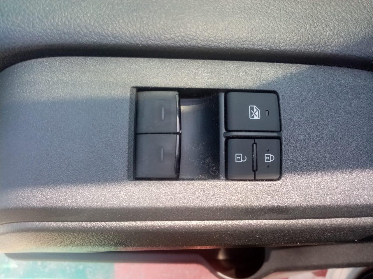 Car Image 2026 TOYOTA Hiace 