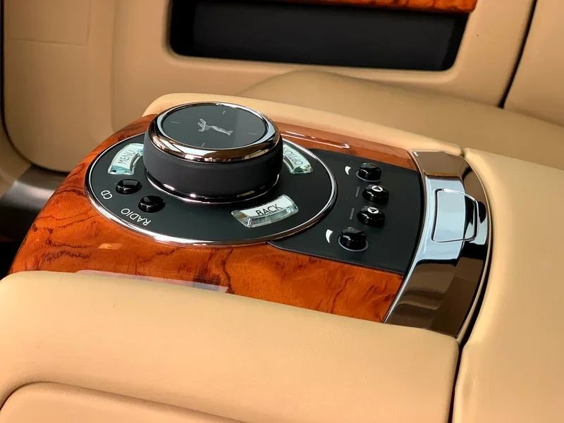 Car Image 2016 ROLLS ROYCE GHOST 