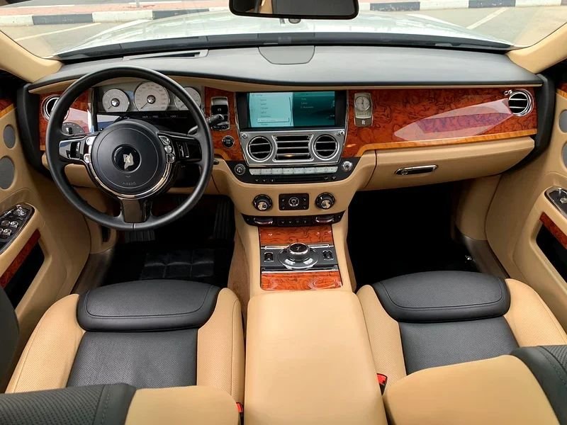 Car Image 2016 ROLLS ROYCE GHOST 