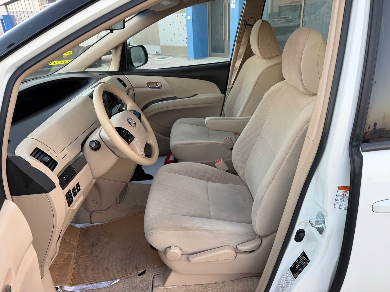 Car Image 2019 TOYOTA PREVIA 