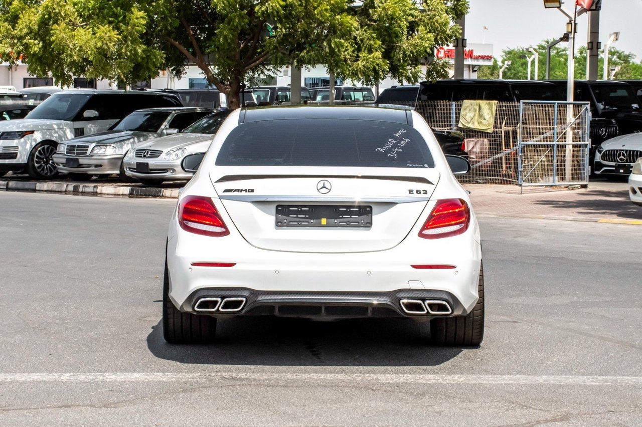 Car Image 2018 MERCEDES E Class 