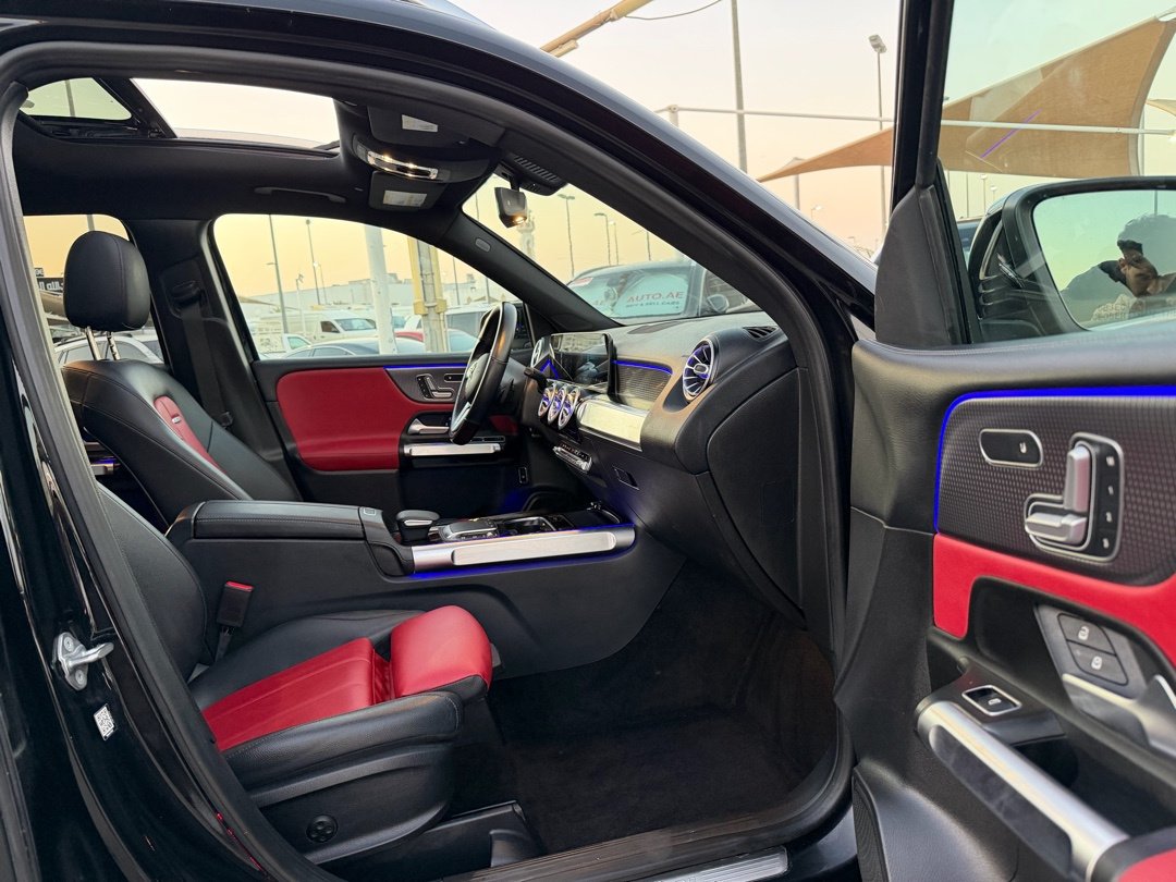 Car Image 2021 MERCEDES GLB CLASS 