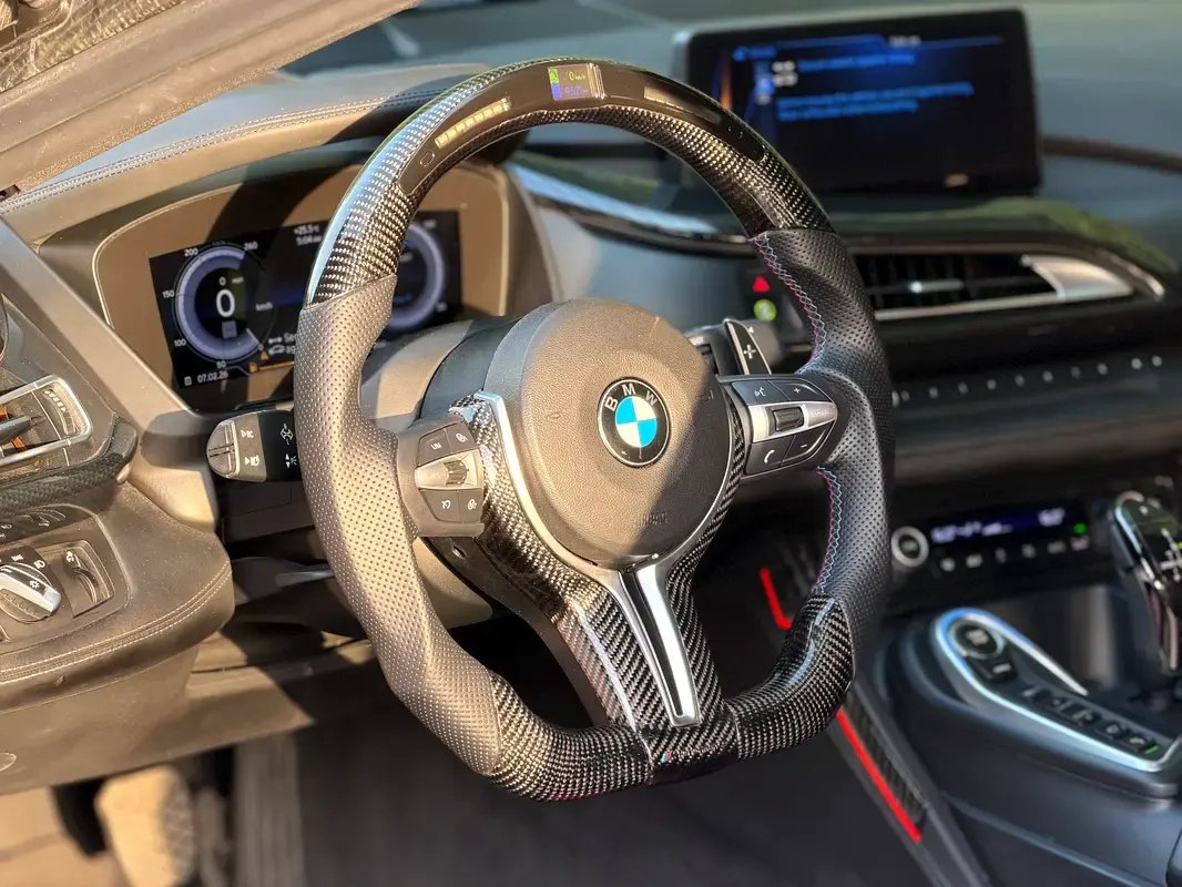 Car Image 2017 BMW i8 