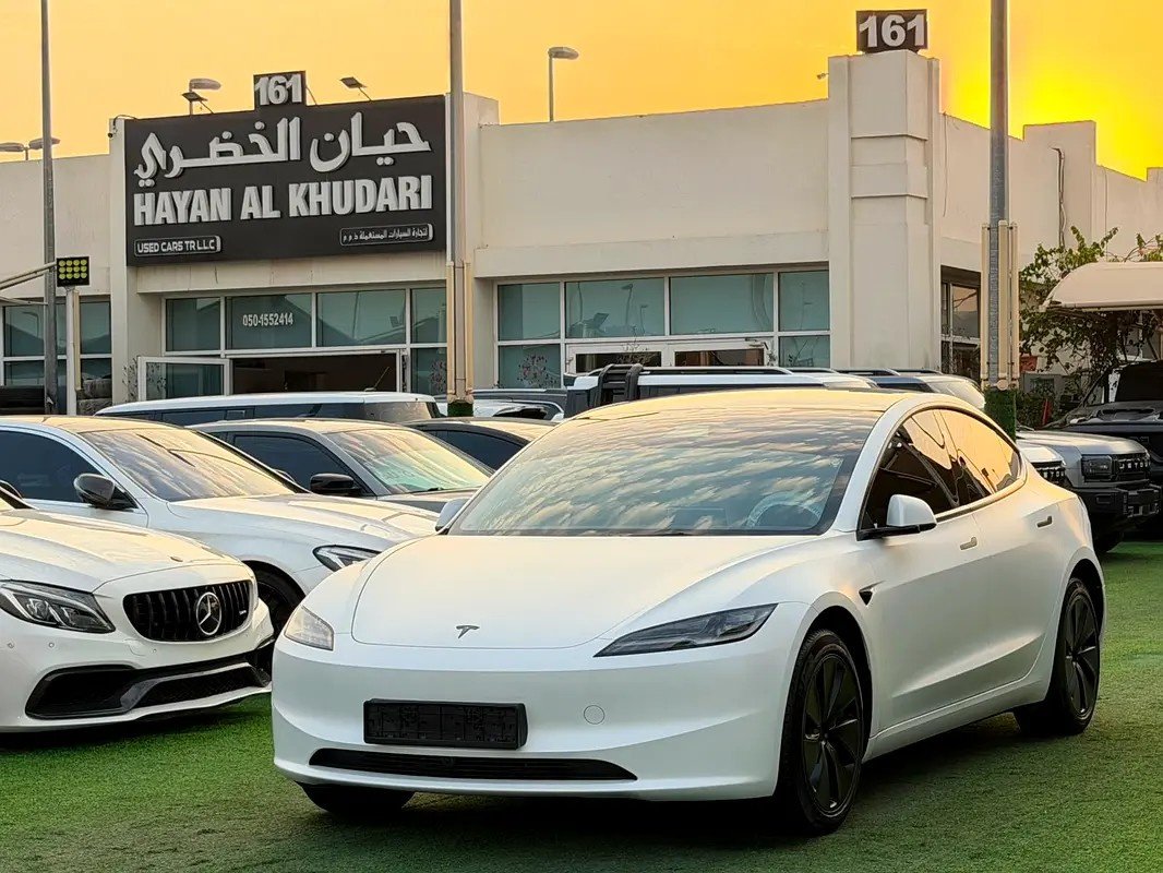 TESLA Model 3 2026