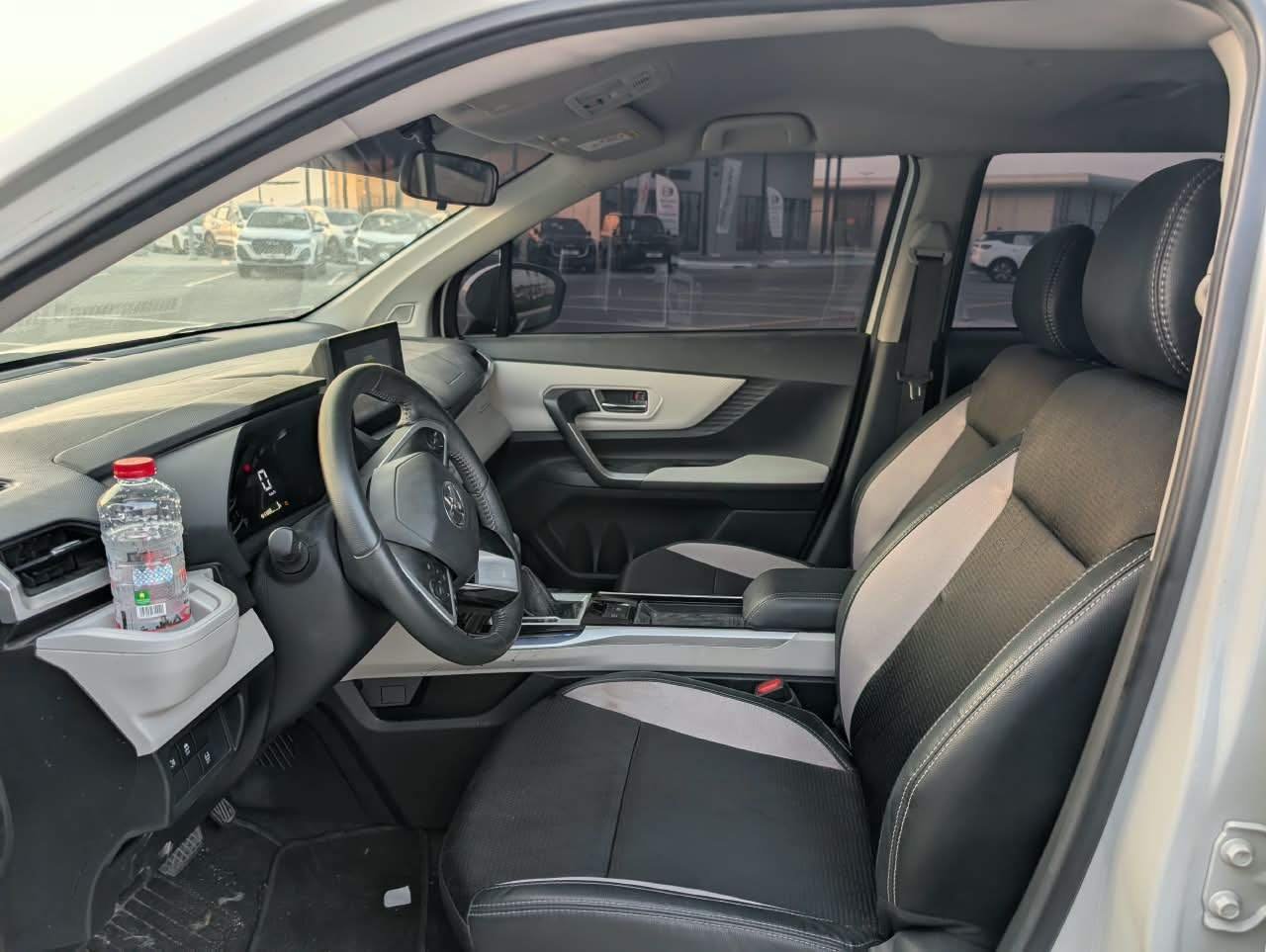 Car Image 2024 TOYOTA VELOZ 