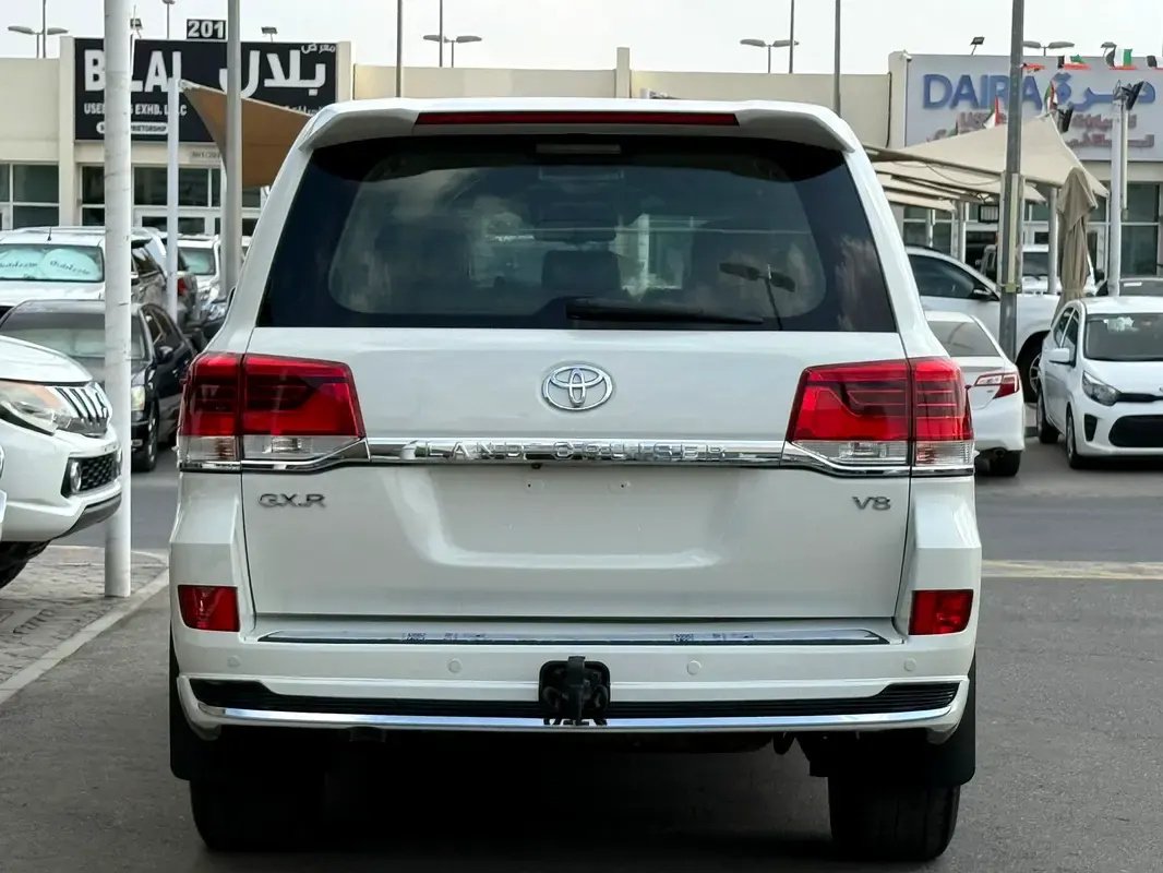 Car Image 2008 TOYOTA LAND CRUISER 