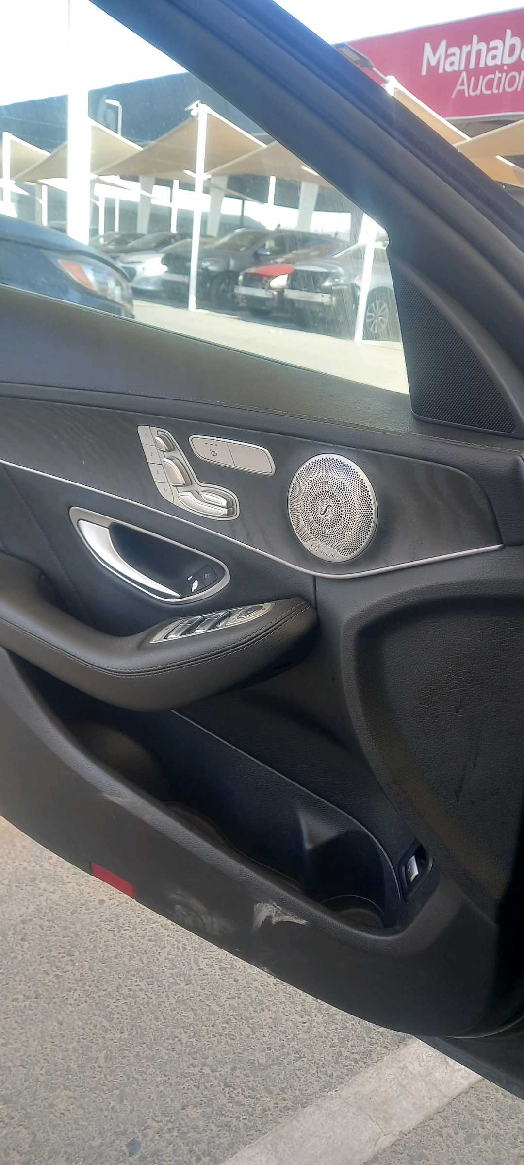Car Image 2016 MERCEDES C Class 300