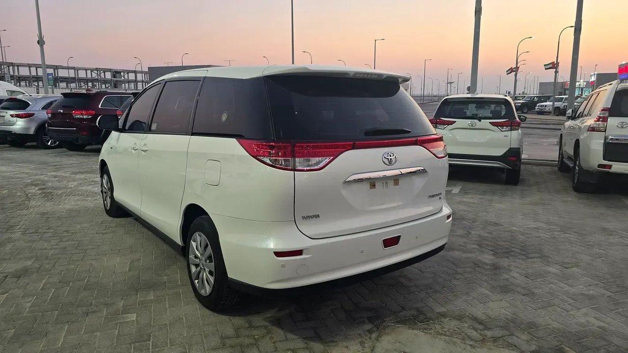 Car Image 2018 TOYOTA PREVIA 