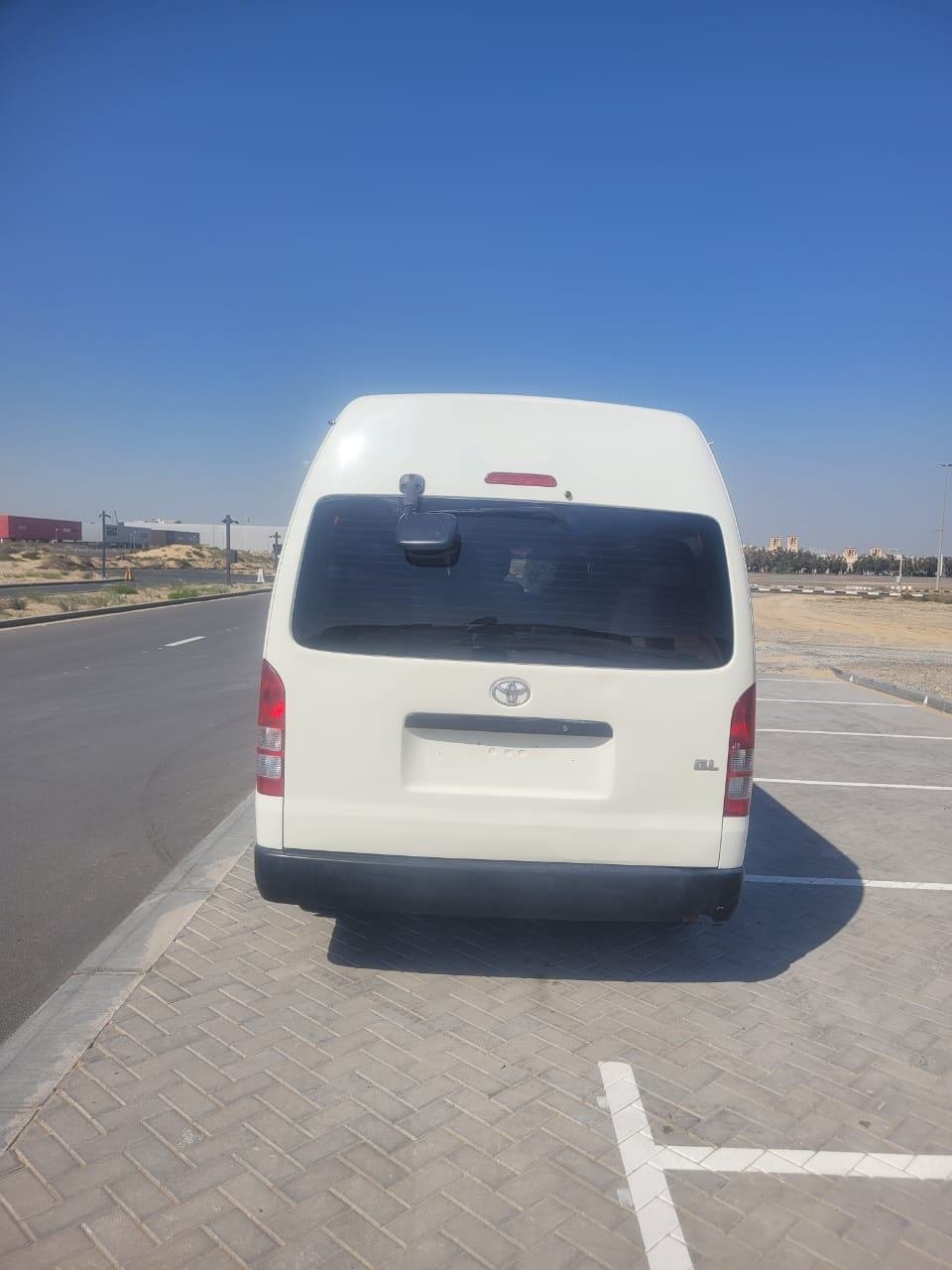Car Image 2018 TOYOTA Hiace 