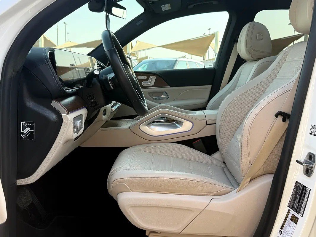Car Image 2024 MERCEDES GLS CLASS 