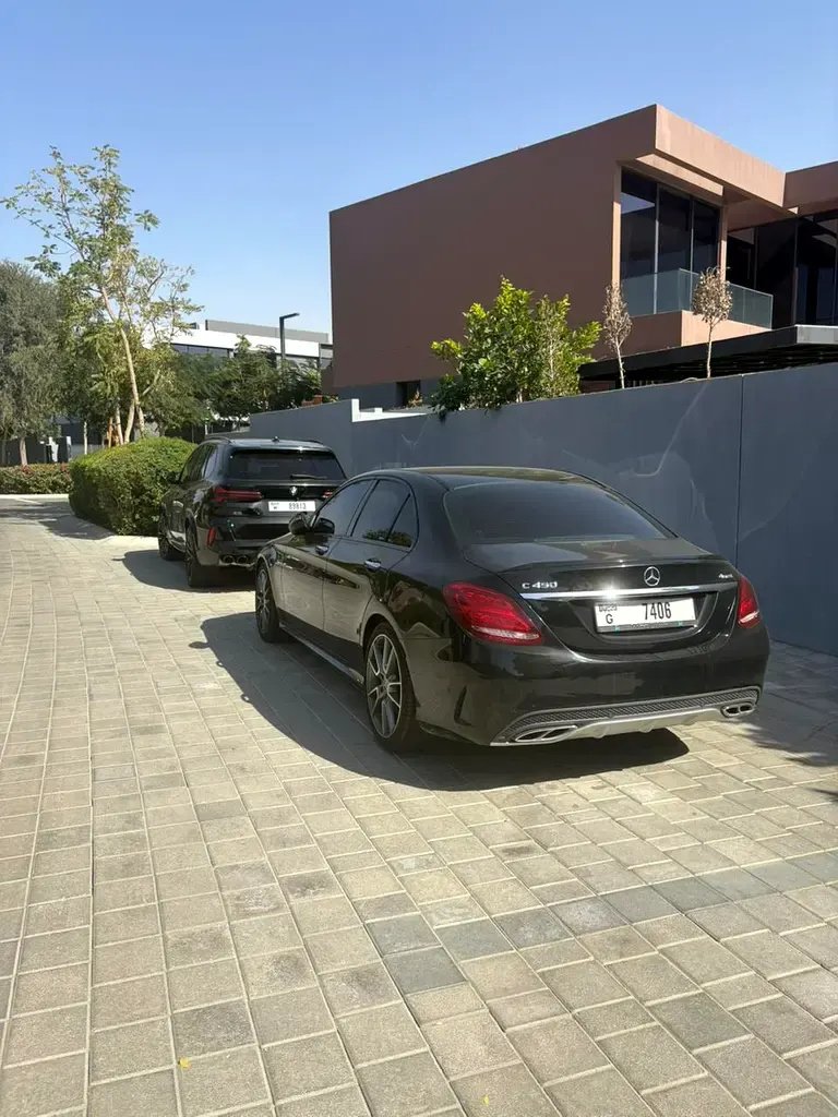 Car Image 2016 MERCEDES C Class 