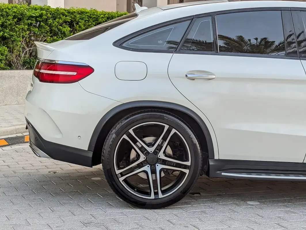 Car Image 2016 MERCEDES GLE CLASS 