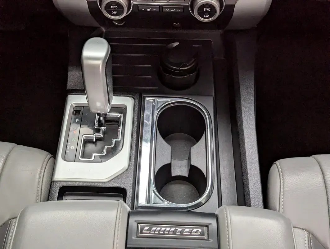 Car Image 2019 TOYOTA TUNDRA 