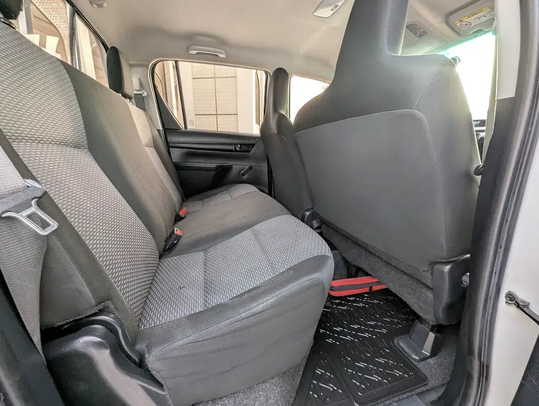 Car Image 2020 TOYOTA HILUX 