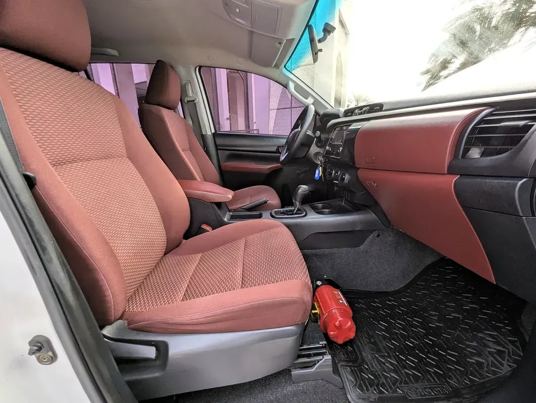 Car Image 2022 TOYOTA HILUX 