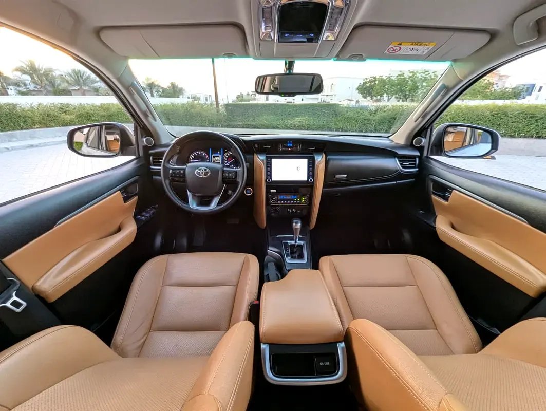 Car Image 2025 TOYOTA FORTUNER 