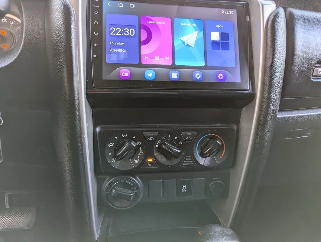 Car Image 2017 TOYOTA FORTUNER 