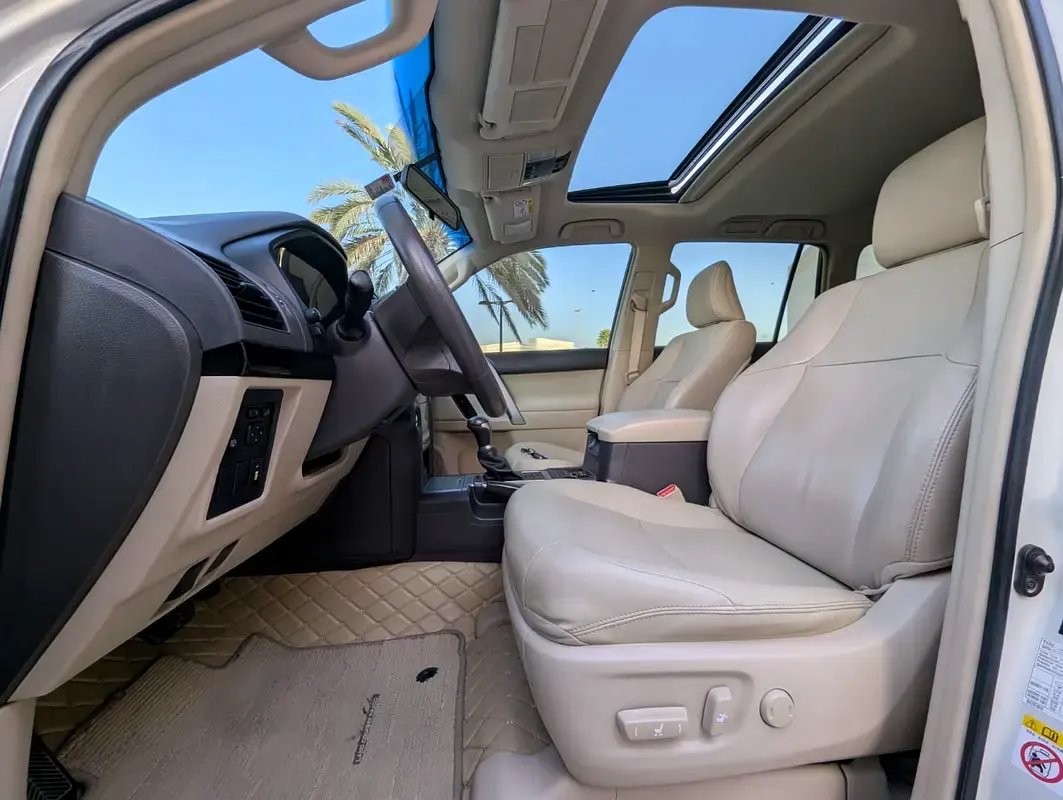 Car Image 2018 TOYOTA Prado 