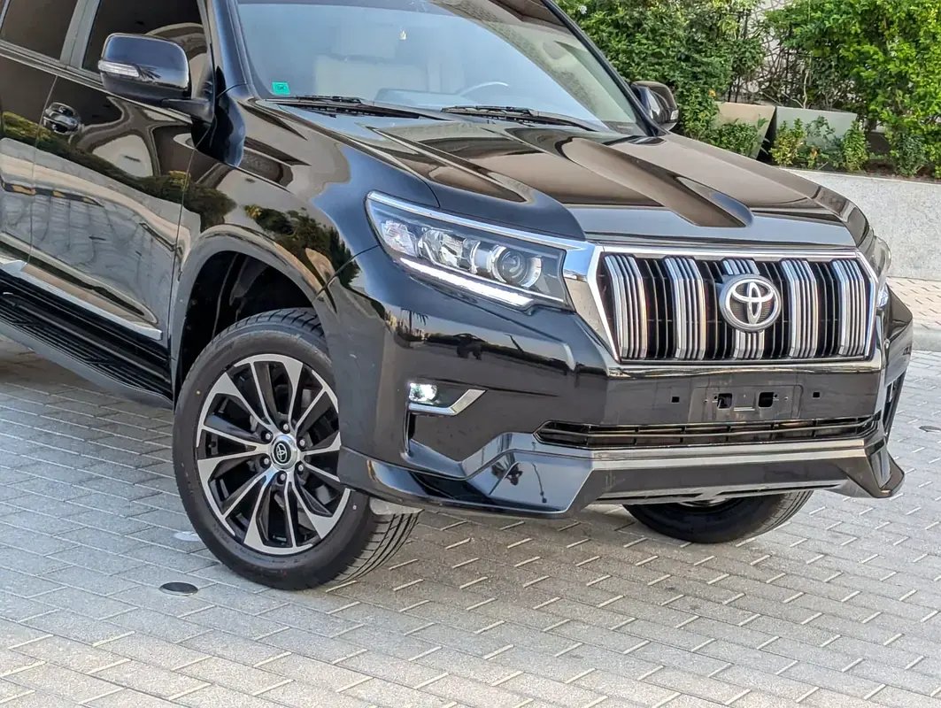 Car Image 2023 TOYOTA Prado 